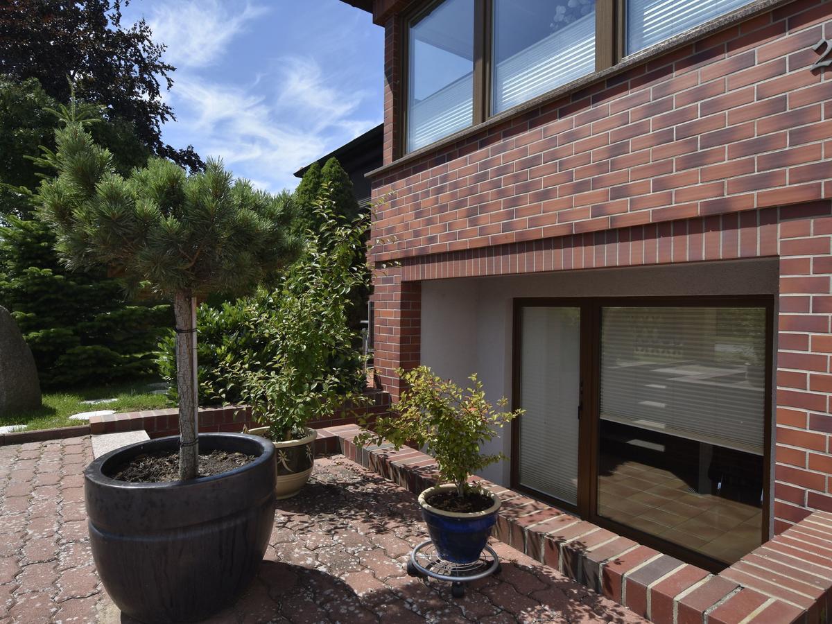 Modern Apartment In Kroepelin With Garden Bagian luar foto